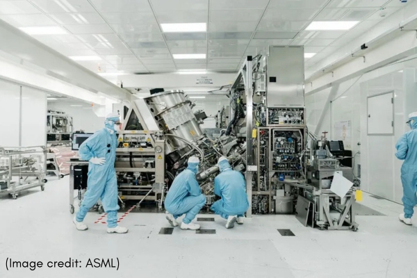 Intel High-NA EUV Lithography Processes 30,000 Wafers the volt post