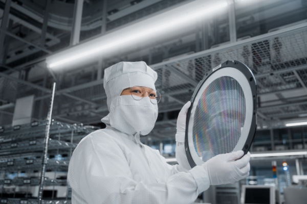 Infineon 800 V automotive IGBT chips EDT3, RC-IGBT chips the volt post