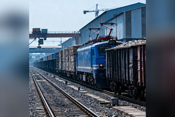 Indian Rail Mobility, Market Challenges and Private Sector 