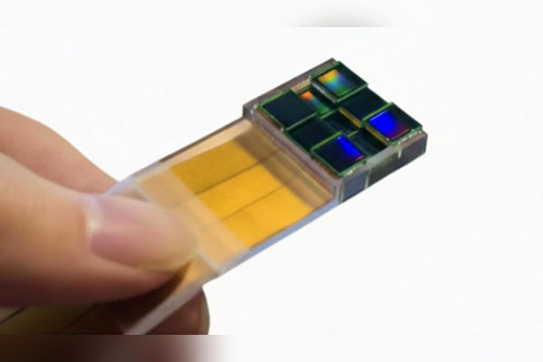 Lens-Free Sensor MASI Sees Micron Details Far Away