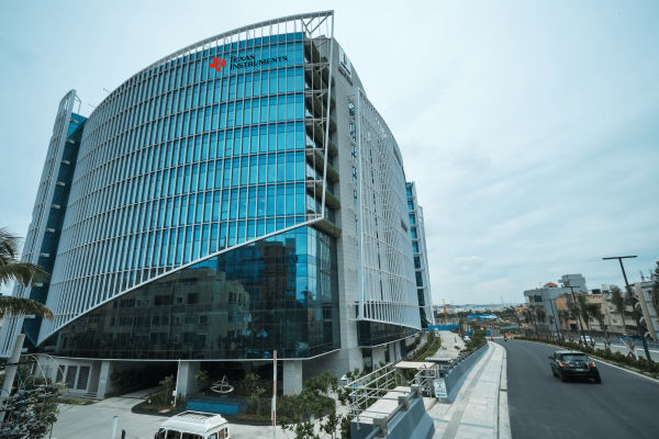 TI New R&D Center in Bengaluru Marks 40 Years for IC design The Volt Post2
